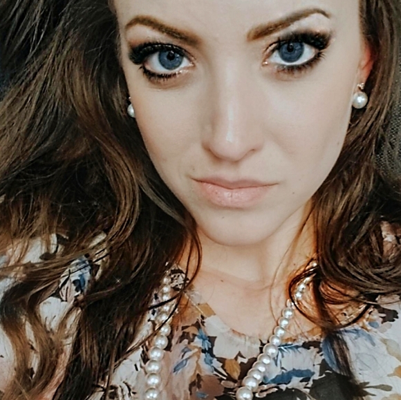 Meet your Posher, Derika - Picture 1 of 1